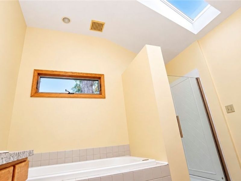 835 Lehigh Avenue, Cuyahoga Falls, OH 44221 Photo 41