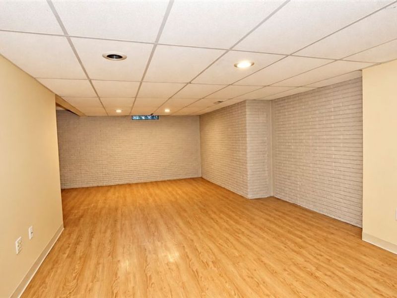 835 Lehigh Avenue, Cuyahoga Falls, OH 44221 Photo 46