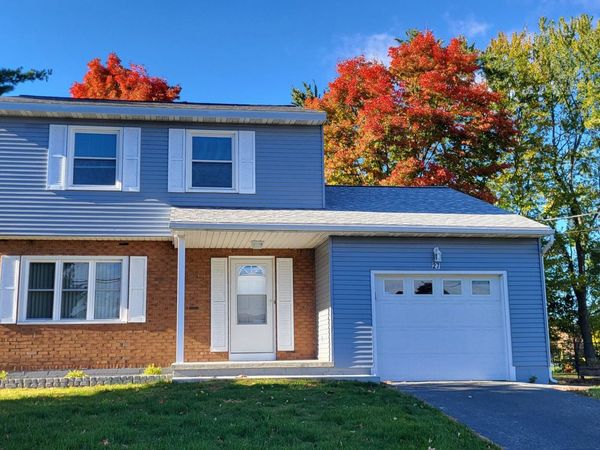 27 Donna Drive, Albany, NY 12205