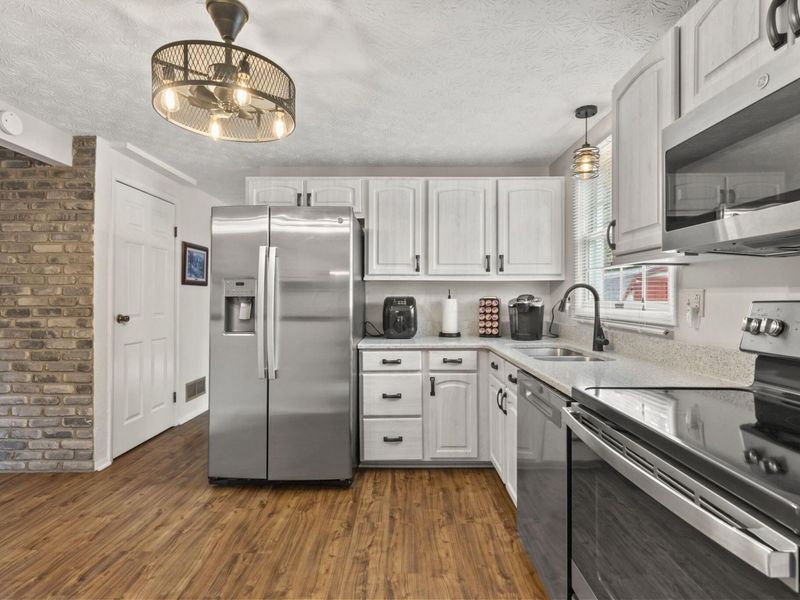 8025 Bunyan Drive, Reynoldsburg, OH 43068 Photo 11