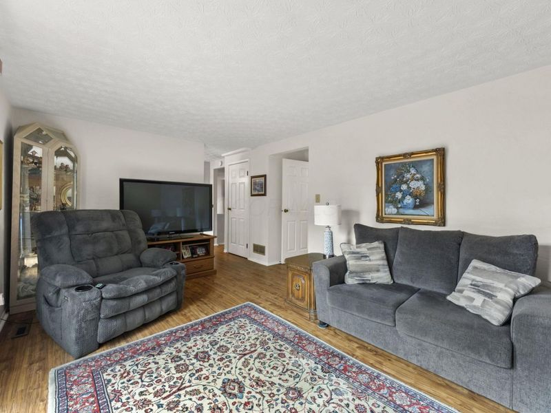 8025 Bunyan Drive, Reynoldsburg, OH 43068 Photo 16