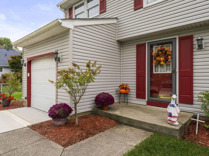 8025 Bunyan Drive, Reynoldsburg, OH 43068 Photo 2