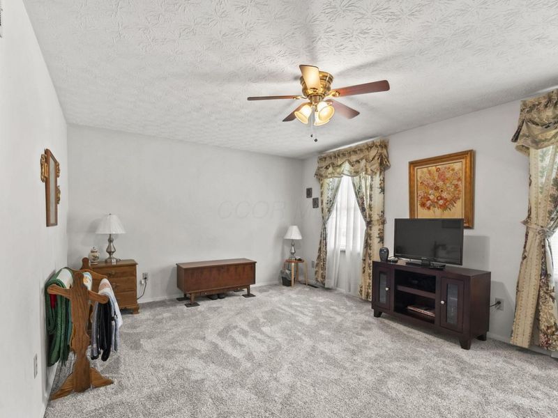 8025 Bunyan Drive, Reynoldsburg, OH 43068 Photo 21
