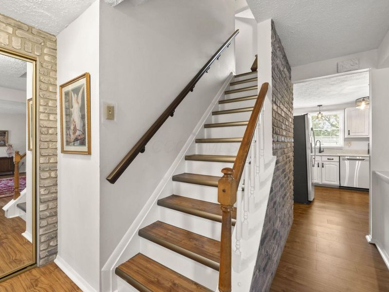 8025 Bunyan Drive, Reynoldsburg, OH 43068 Photo 3