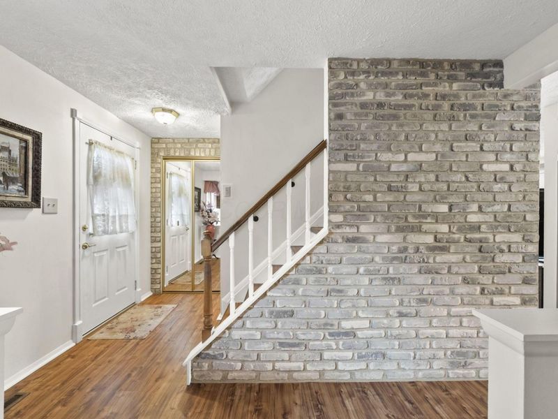 8025 Bunyan Drive, Reynoldsburg, OH 43068 Photo 5