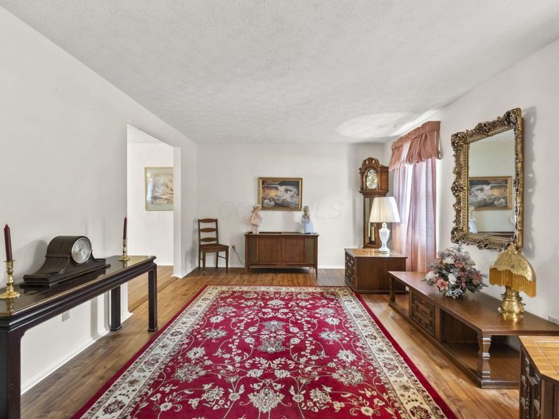 8025 Bunyan Drive, Reynoldsburg, OH 43068 Photo 7