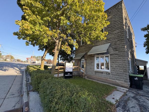 526 Madison AVENUE, Howards Grove, WI 53083