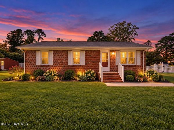 235 Tom Mann Road , Newport, NC 28570