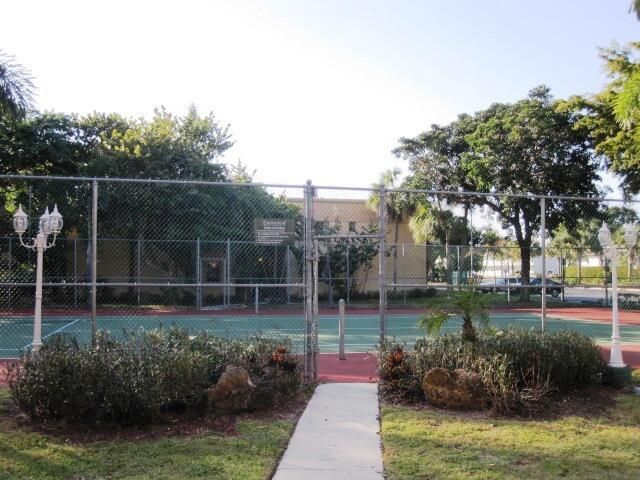201 Bonnie Boulevard, Unit 123, Palm Springs, FL 33461 Photo