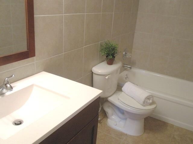 201 Bonnie Boulevard, Unit 123, Palm Springs, FL 33461 Photo