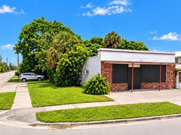 1712 Avenue E, Fort Pierce, FL 34950