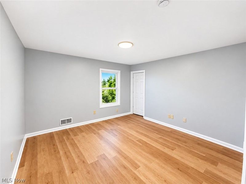 151 Oakview Avenue, Struthers, OH 44471 Photo 13