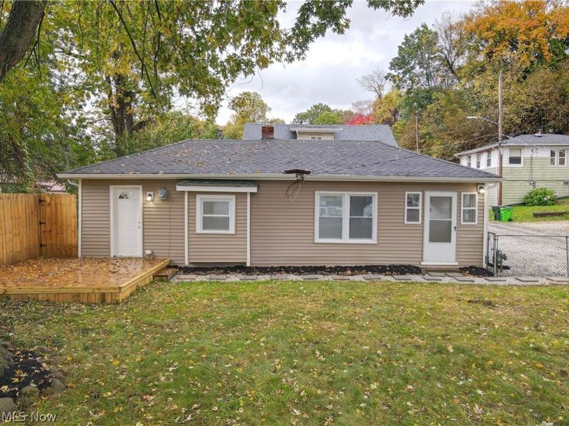 2605 Short Street, Lakemore, OH 44250 Photo 1