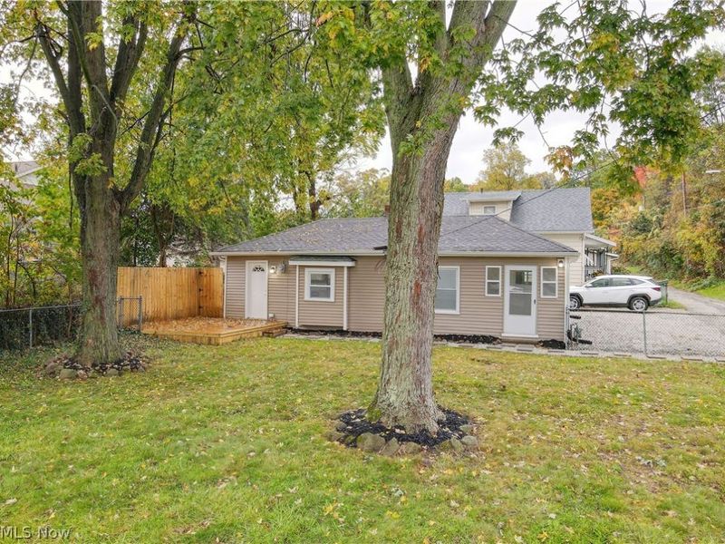 2605 Short Street, Lakemore, OH 44250 Photo 3