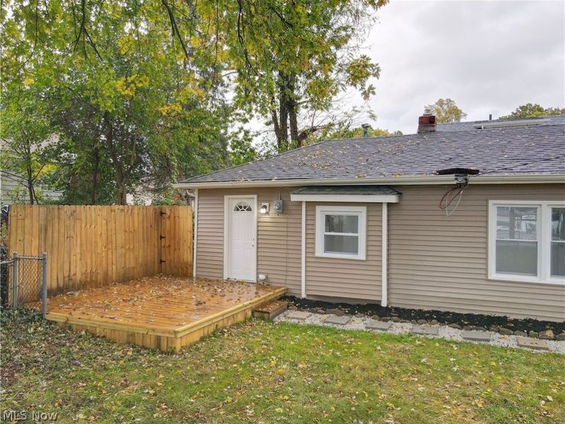 2605 Short Street, Lakemore, OH 44250 Photo 4