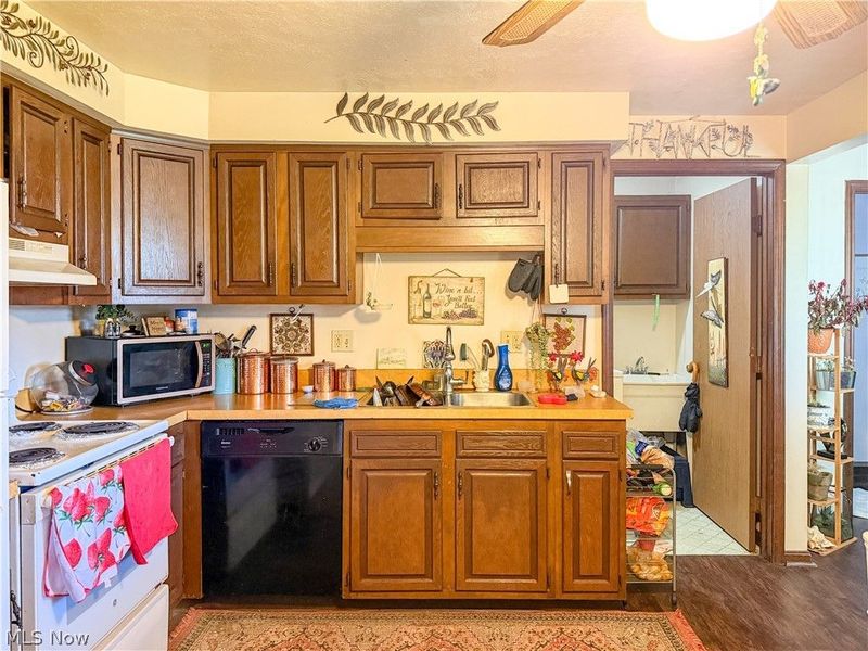 1721 Urban Circle S, Lorain, OH 44053 Photo 7