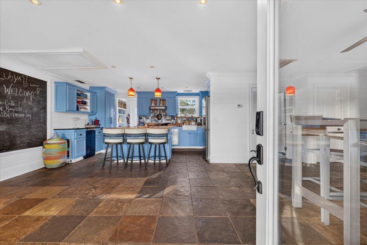 4651 Highway 165 Photo 12