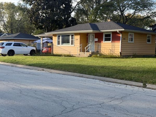 2324 Hermon Avenue , Zion, IL 60099