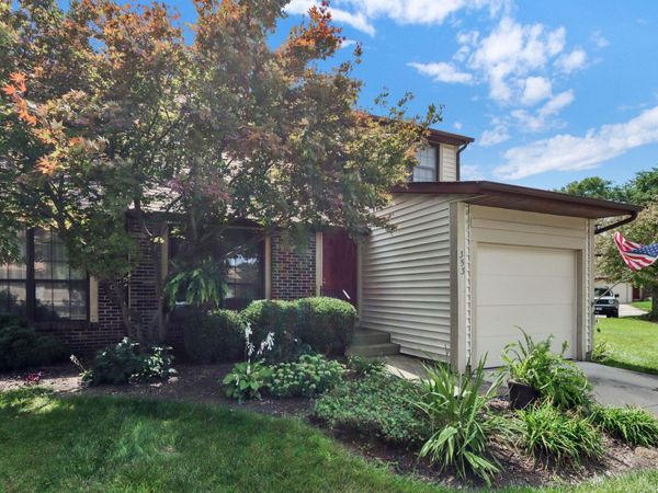 353 Macintosh Way , Westerville, OH 43081