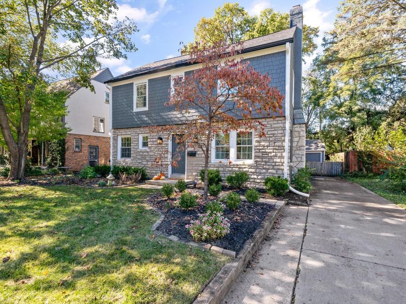 45 S Stanwood Road, Columbus, OH 43209 Photo 3