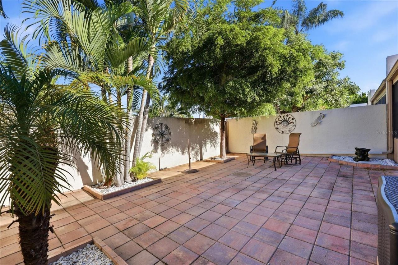 753 Oakview Drive , Bradenton, FL 34210 Photo