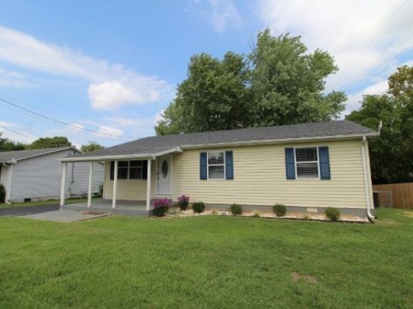 104 Lee Ln , Hopkinsville, KY 42240