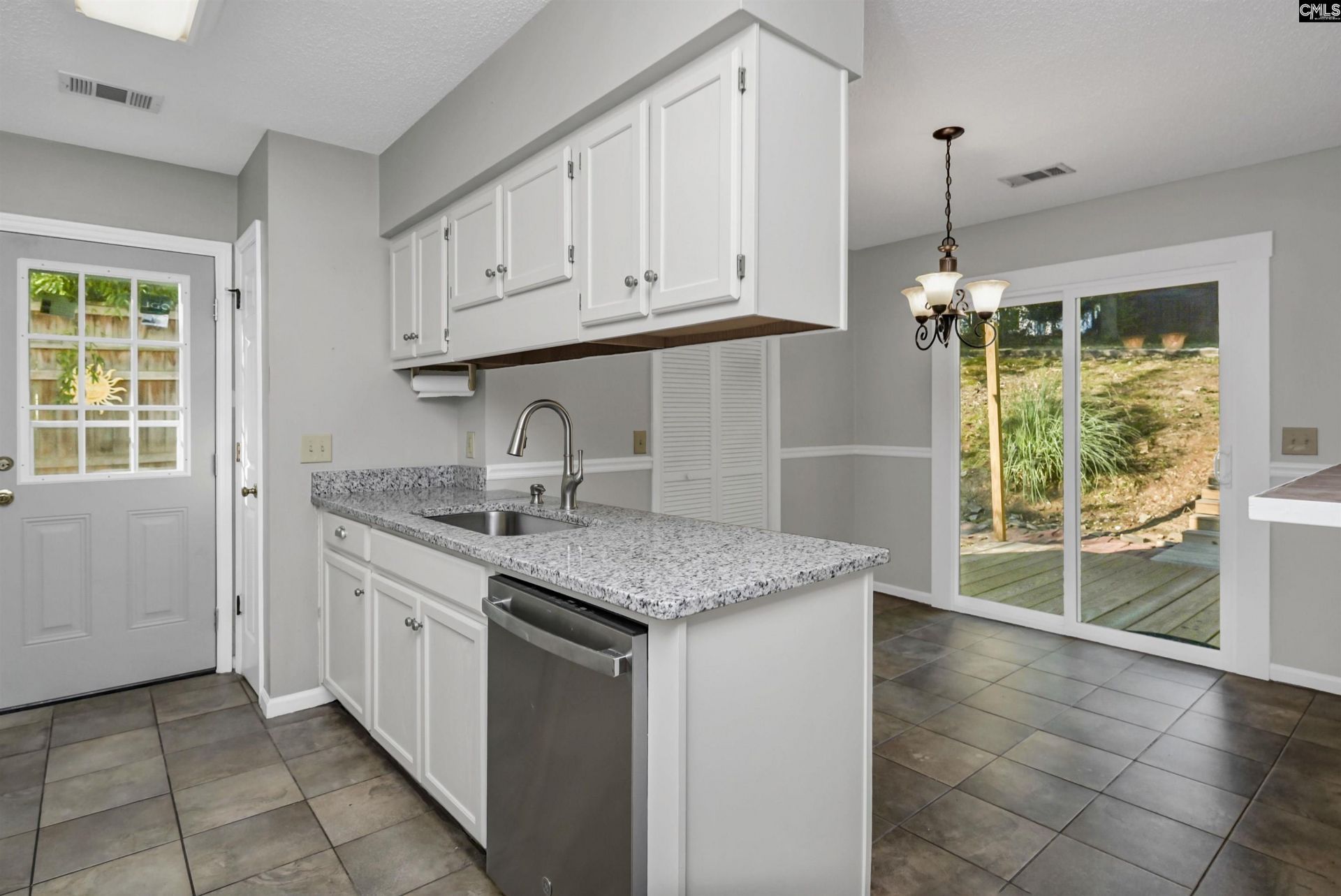 921 Riverwalk Way Photo 11