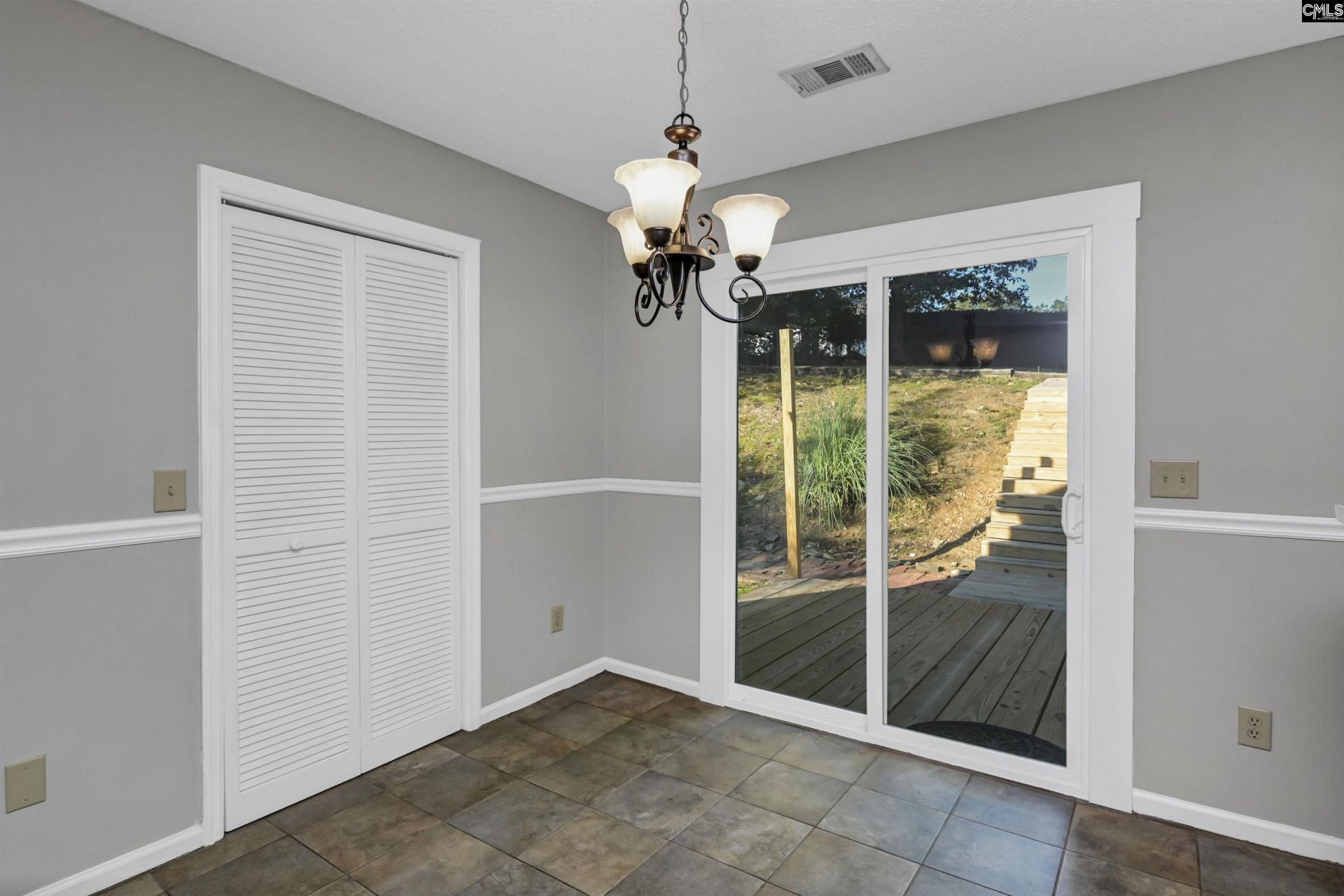 921 Riverwalk Way Photo 14