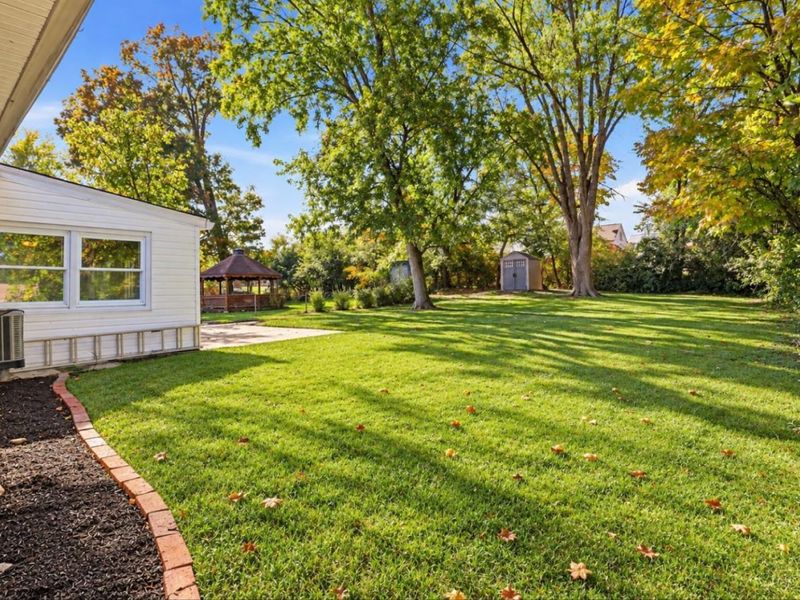 7231 Longfield Drive, Madeira, OH 45243 Photo 2