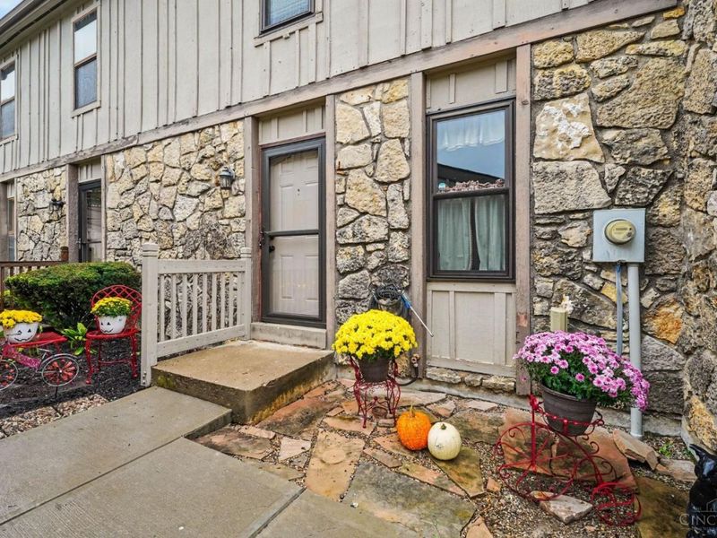 5340 Pros Drive, West Chester, OH 45069 Photo 2