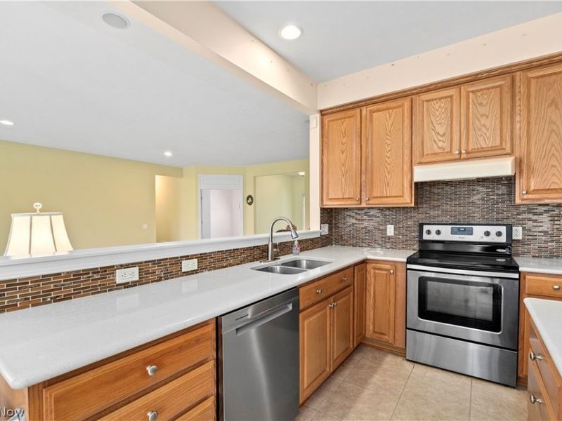 9443 Drury Way, North Ridgeville, OH 44039 Photo 15