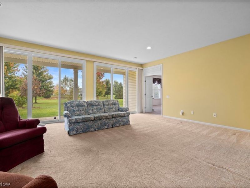 9443 Drury Way, North Ridgeville, OH 44039 Photo 7