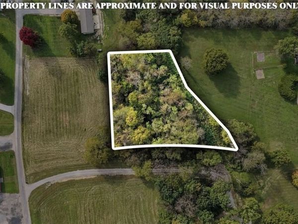 1035 Andy Drive , New Concord, OH 43762