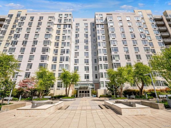 40-22 College Point Boulevard , Unit 9P, Flushing, NY 11354
