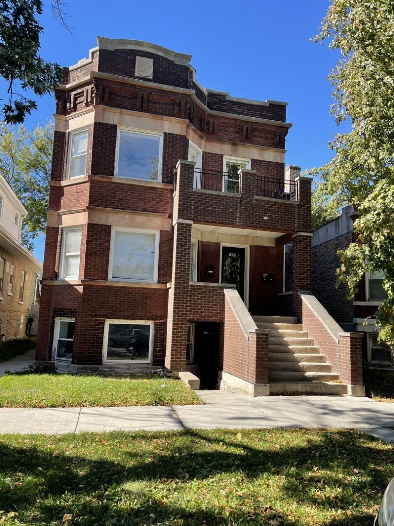 1404 S 61st Avenue, Cicero, IL 60804 Main Photo