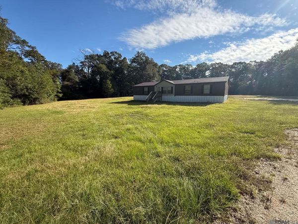 21460 Liberty Rd, Pride, LA 70770