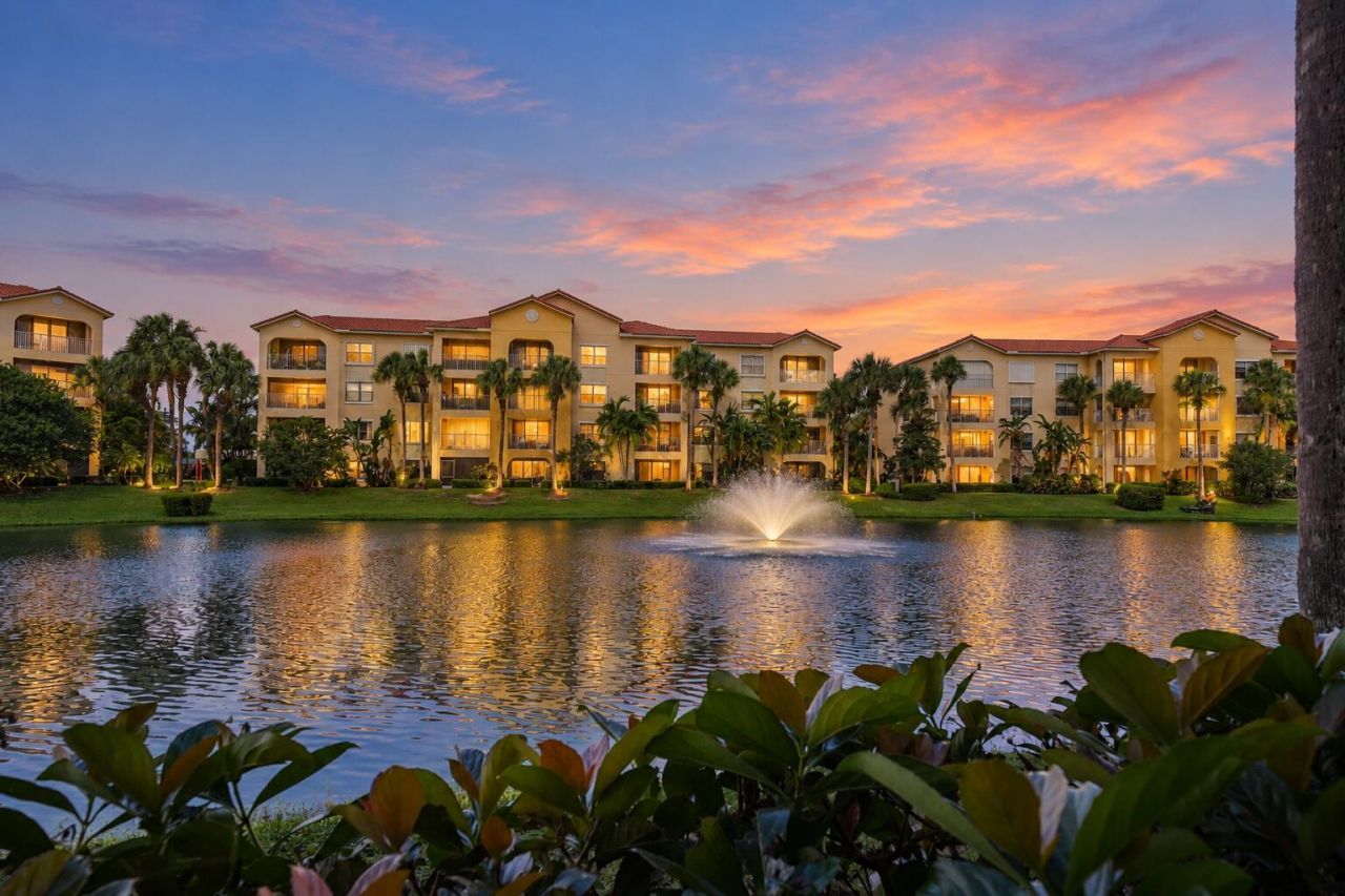 400 Uno Lago Drive, Unit 103, Juno Beach, FL 33408 Photo