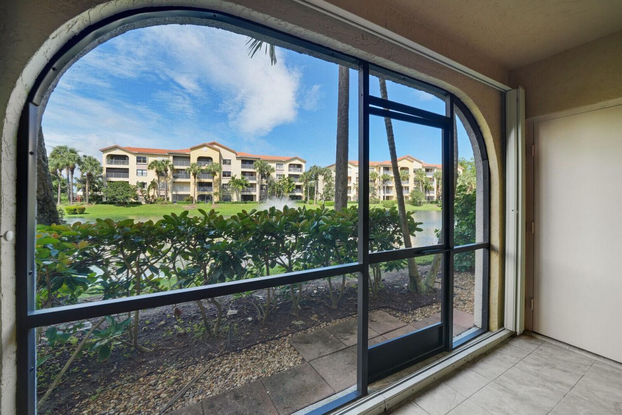 400 Uno Lago Drive, Unit 103, Juno Beach, FL 33408 Photo