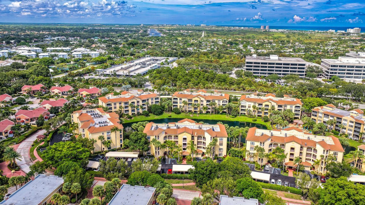 400 Uno Lago Drive, Unit 103, Juno Beach, FL 33408 Photo