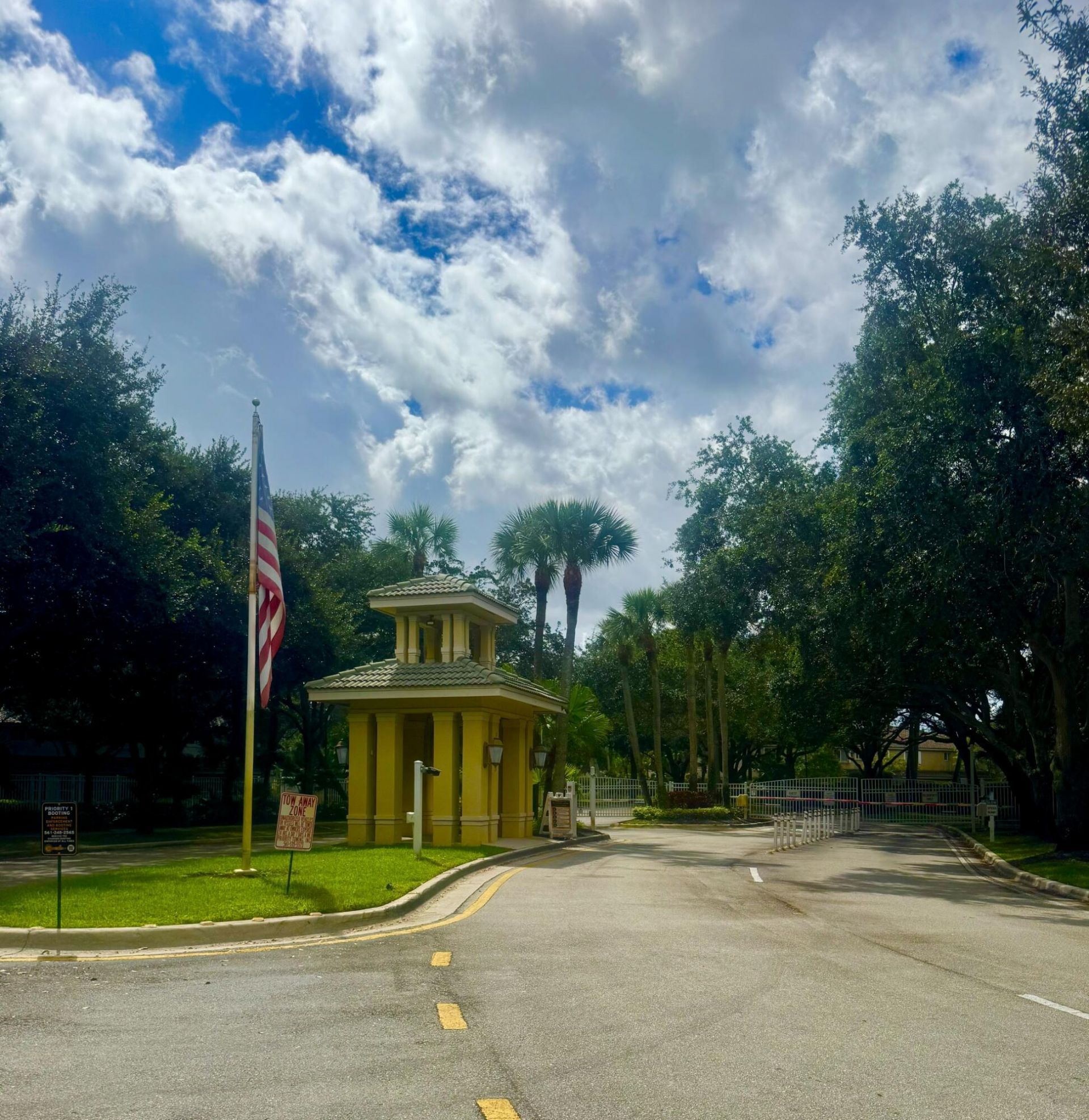 4867 Pinemore Lane, Lake Worth, FL 33463 Photo