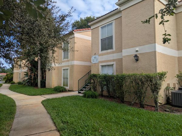 915 RIVERSIDE Drive, Unit 511, Coral Springs, FL 33071