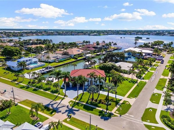 531 Conover CT, MARCO ISLAND, FL 34145