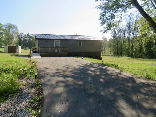 120 Brogden Rd , Sparta, TN 38583