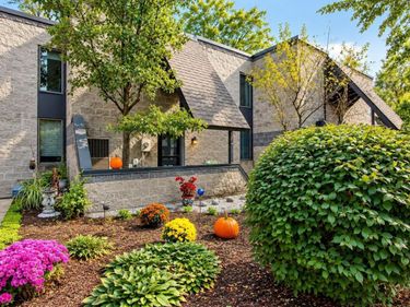 41 Karwick Glen Drive, Michigan City, IN 46360