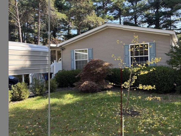 6858 Maple Lane, Fennville, MI 49408