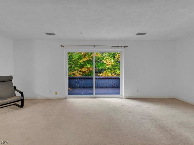 6850 Carriage Hill Drive, Unit D55, Brecksville, OH 44141 Photo 2