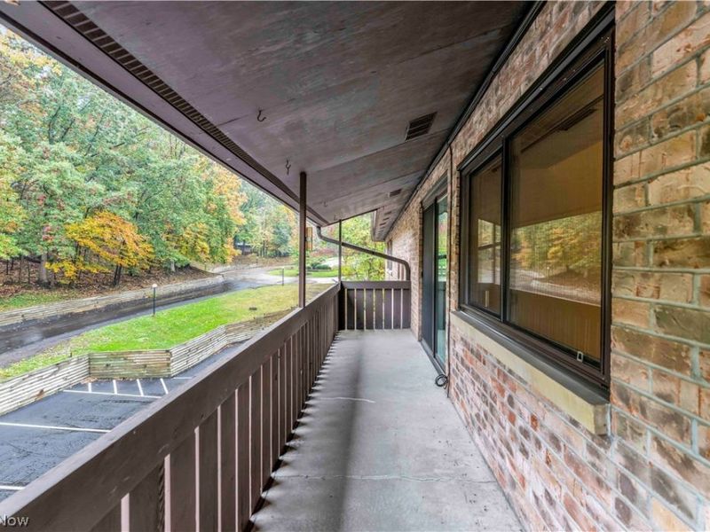 6850 Carriage Hill Drive, Unit D55, Brecksville, OH 44141 Photo 35