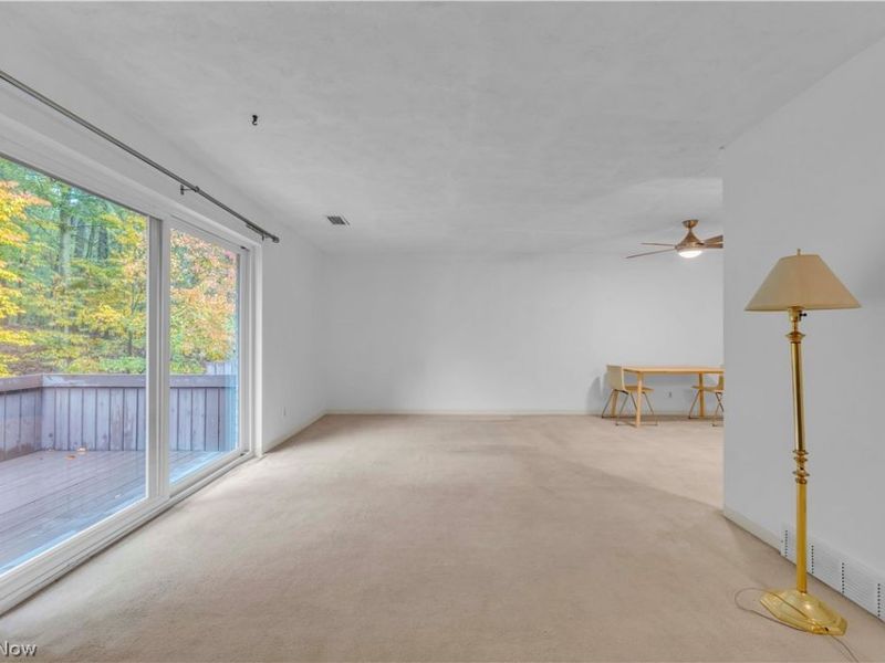 6850 Carriage Hill Drive, Unit D55, Brecksville, OH 44141 Photo 6