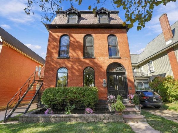 74 N Pearl Street , Buffalo, NY 14202