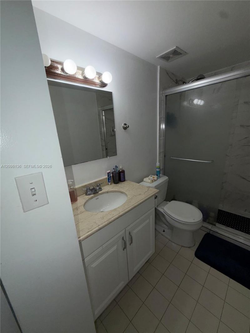 2727 NW 17th Ter , Unit 506, Miami, FL 33125 Photo